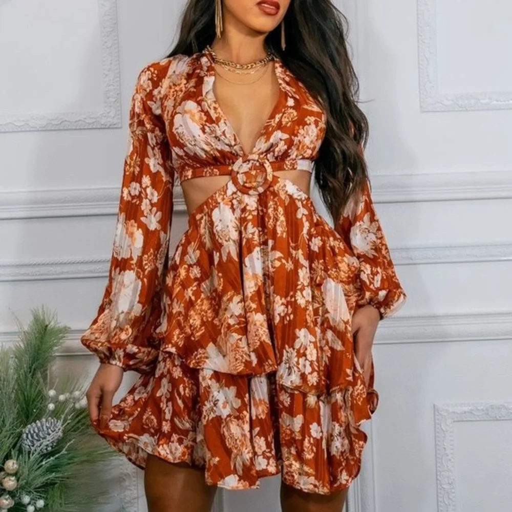 Resort Red Cut-Out Ruffle Floral Midi Romper - Picture 6 of 8